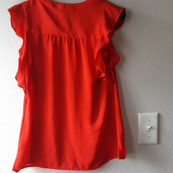 Express Flutter Sleeve Top - Picture 3 of 3